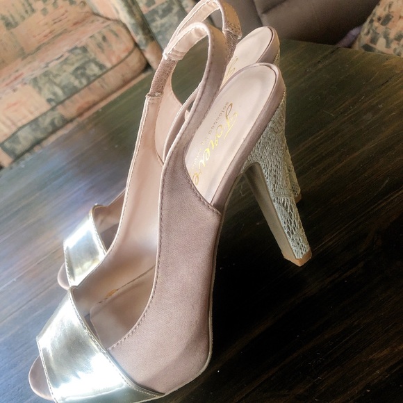 Forever by Paula Abdul Suede Lace High Heels👑💅🏻 - Picture 4 of 13